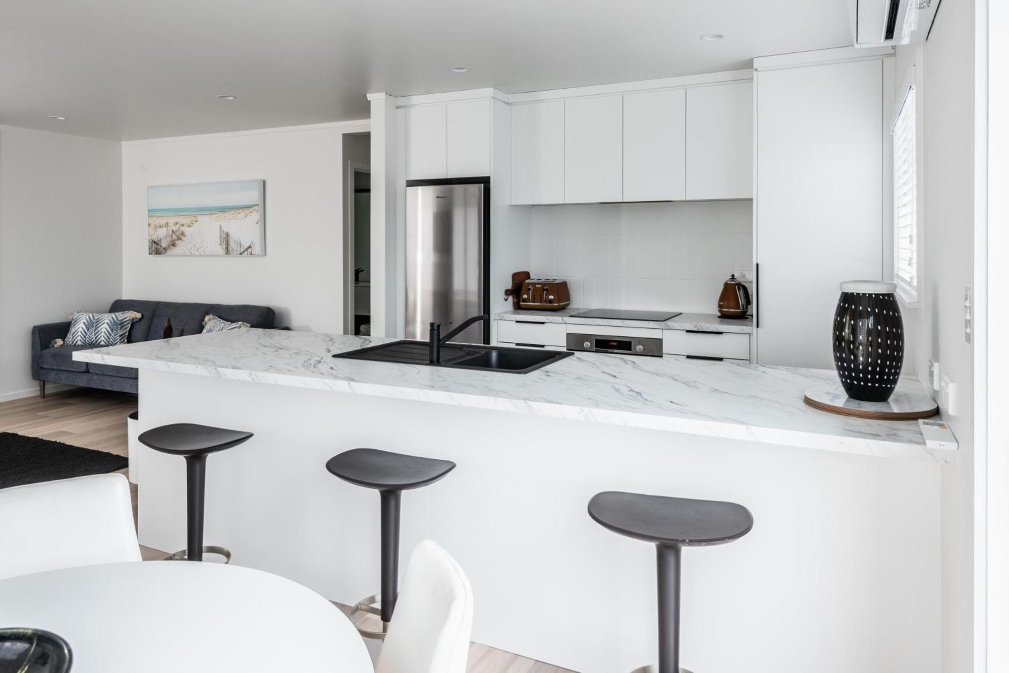 Awesome Beach House On Oceanview Road Mount Maunganui Exterior foto