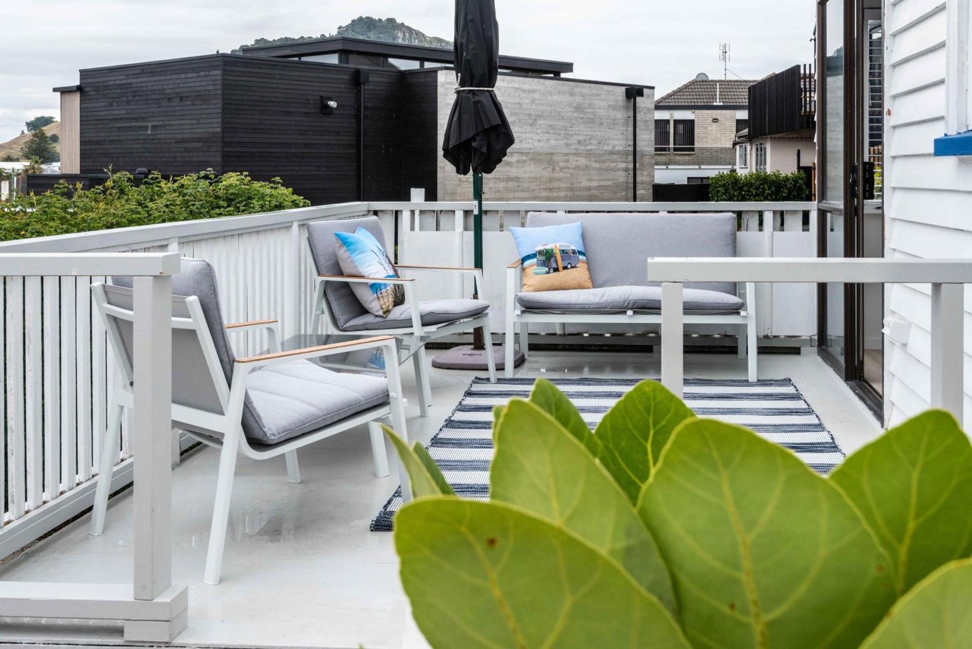 Awesome Beach House On Oceanview Road Mount Maunganui Exterior foto